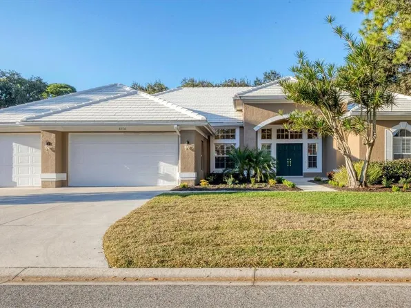 8576 Woodbriar Dr, Sarasota, FL 34238