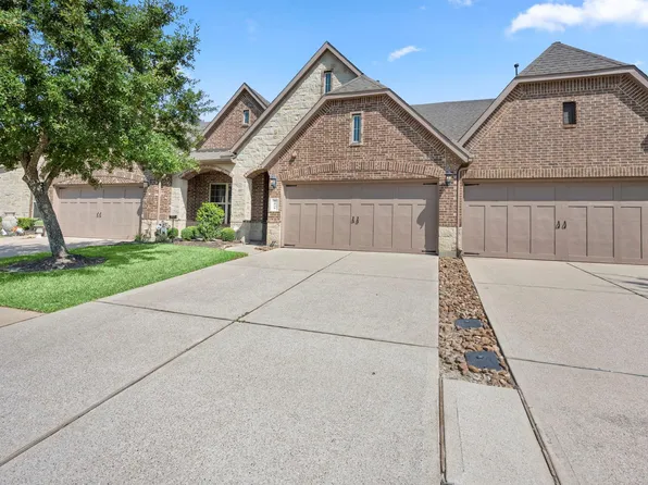 9026 Centennial Dr, Conroe, TX 77384