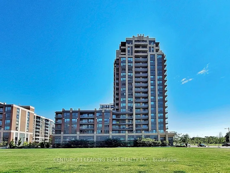 18 Uptown Dr #727 — Photo 3