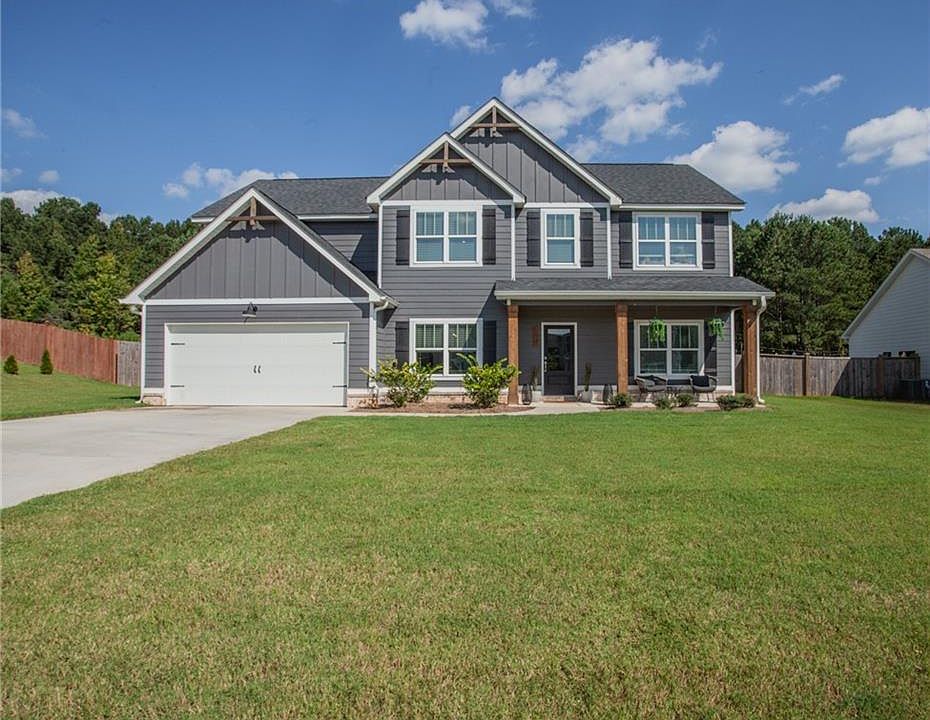 1st image of 109 Sandalwood Dr