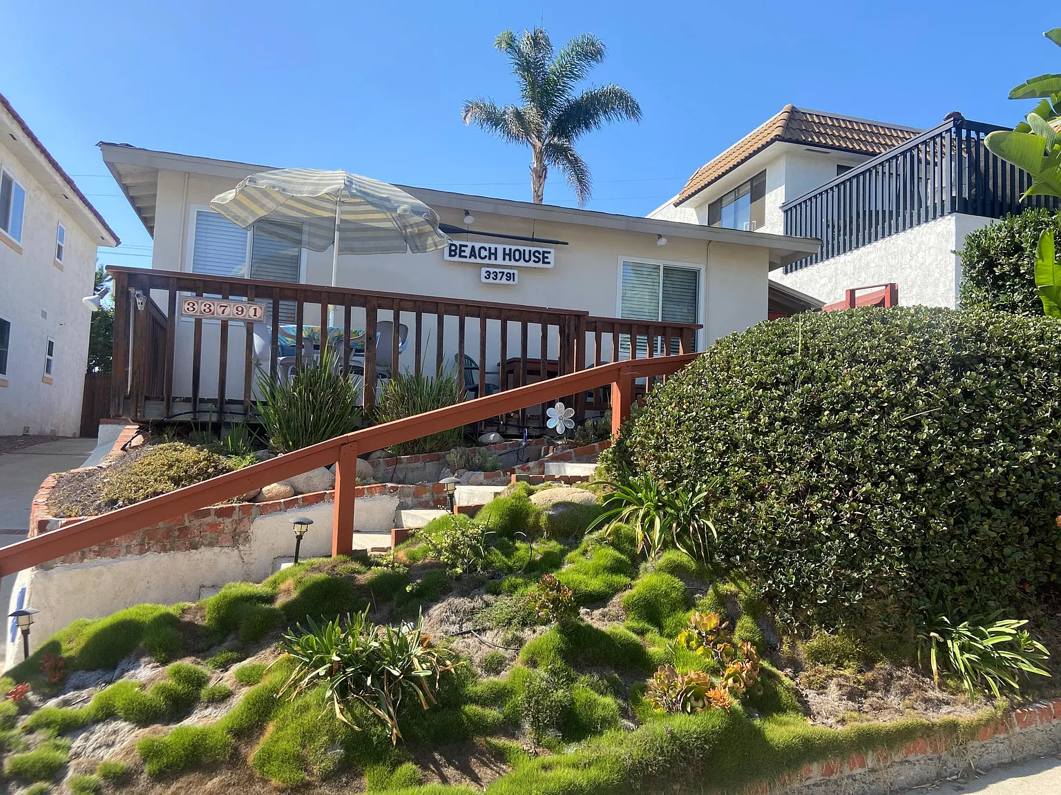 2 bed, 852 sqft, $4,000 — Photo 1