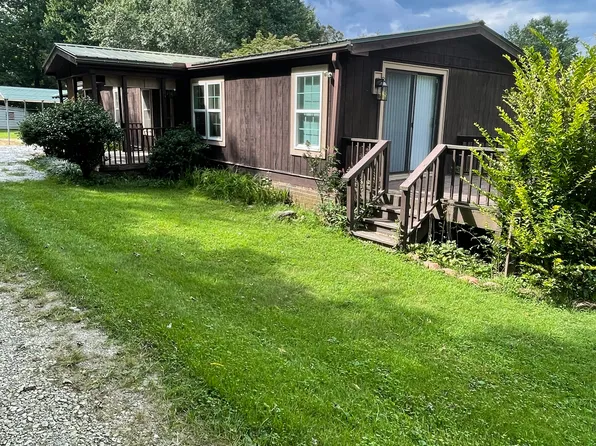 39 Candy Dandy Ln, Franklin, NC 28734