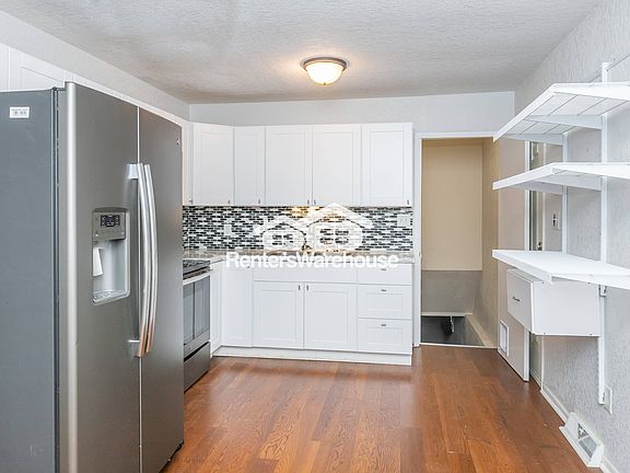 5th image of 3013 E 67th St