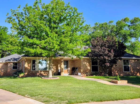 4 Bogey Cir, Canyon, TX 79015