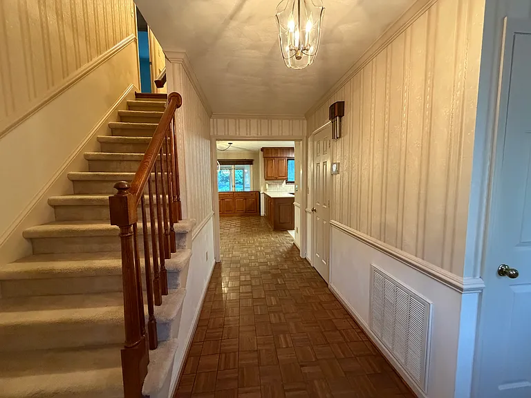 5206 Meadow Creek Dr — Photo 18