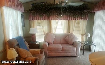3rd image of 510 Windsor Pl