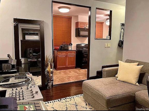 4th image of 21-06 35th Street #1B