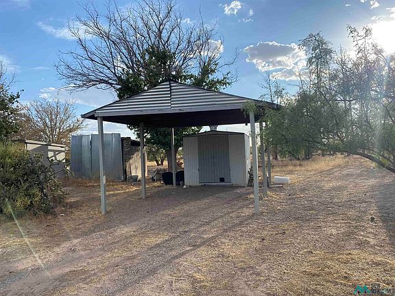 2nd image of 9660 Country Club Rd SE