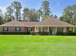 30486 Woodland Dr, Lacombe, LA 70445