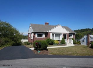 136 Division St, Bedford, PA 15522