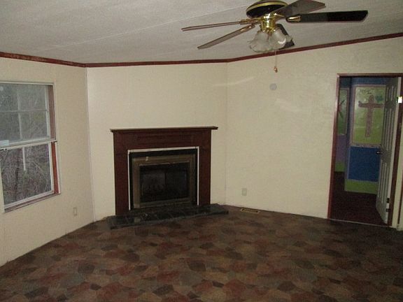 2nd image of 311 Bearclaw Ln