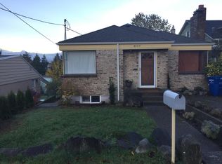 8909 2nd Ave NE, Seattle, WA 98115
