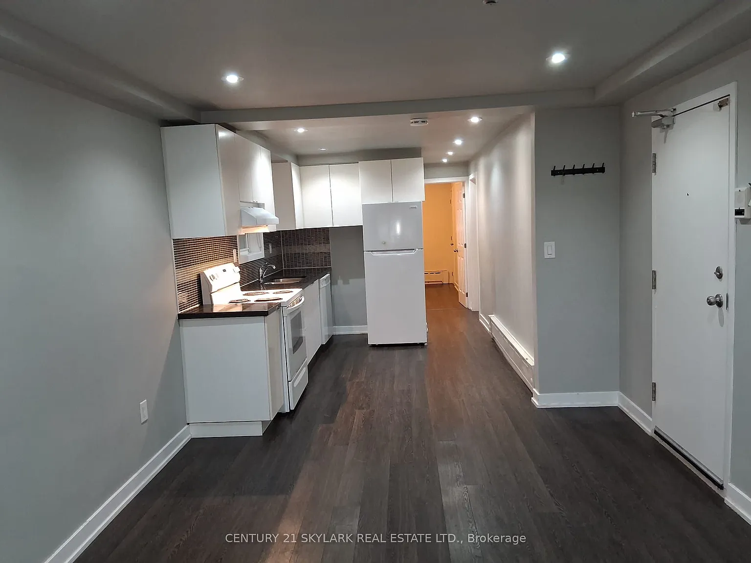 2 bed, $2,000 — Photo 3