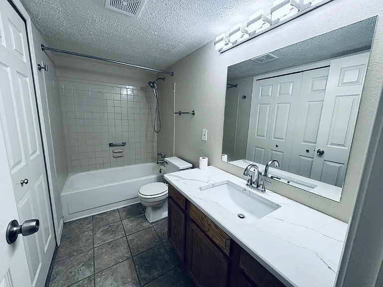 19112 Northridge Dr — Photo 11