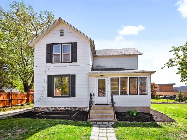 213 Spring St, Cambridge, WI 53523