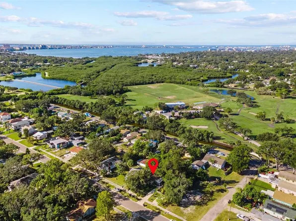 2301 Kingston St S, Saint Petersburg, FL 33711