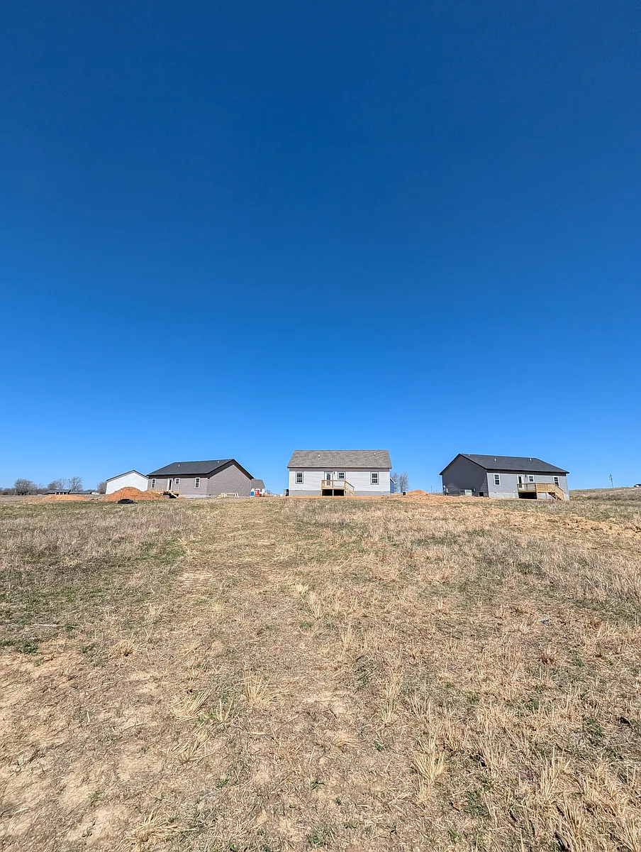 Building Photo - 88 Amos Cir