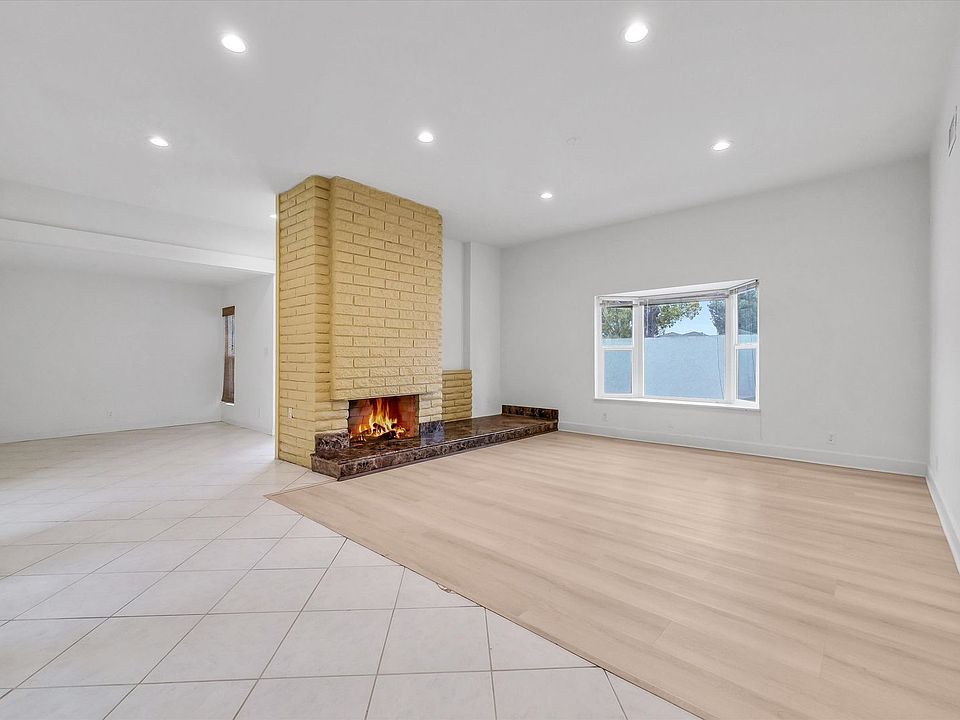 1st image of 1 Lancewood Way