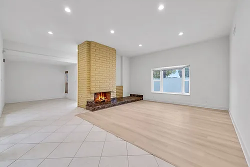 1 Lancewood Way Photo 1