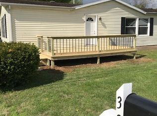 322 W 1st St, Newburgh, IN 47630