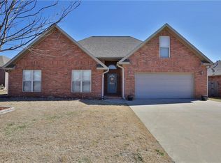 1905 Audabon Park Ct, Siloam Springs, AR 72761