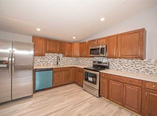 231 Seminole St, Ronkonkoma, NY 11779