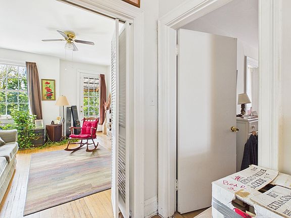 5th image of 3106 Patterson Ave APT 6