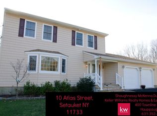 10 Atlas St, East Setauket, NY 11733