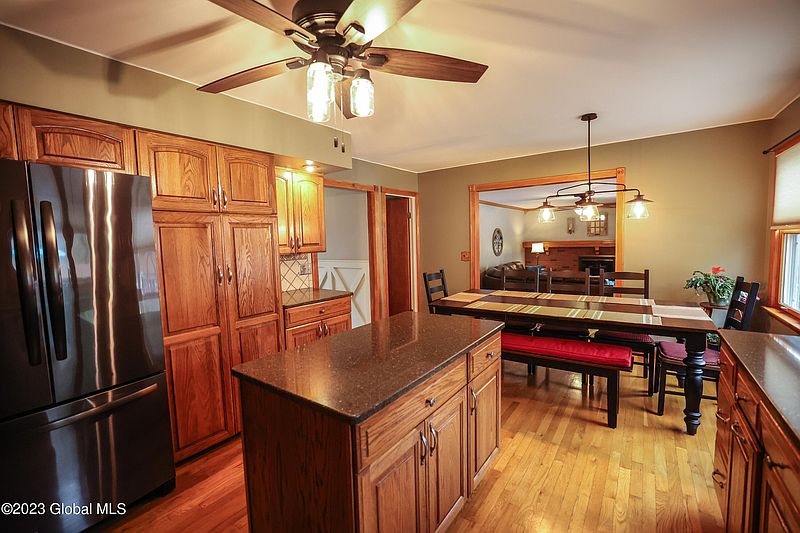 4th image of 17 Cypress Drive