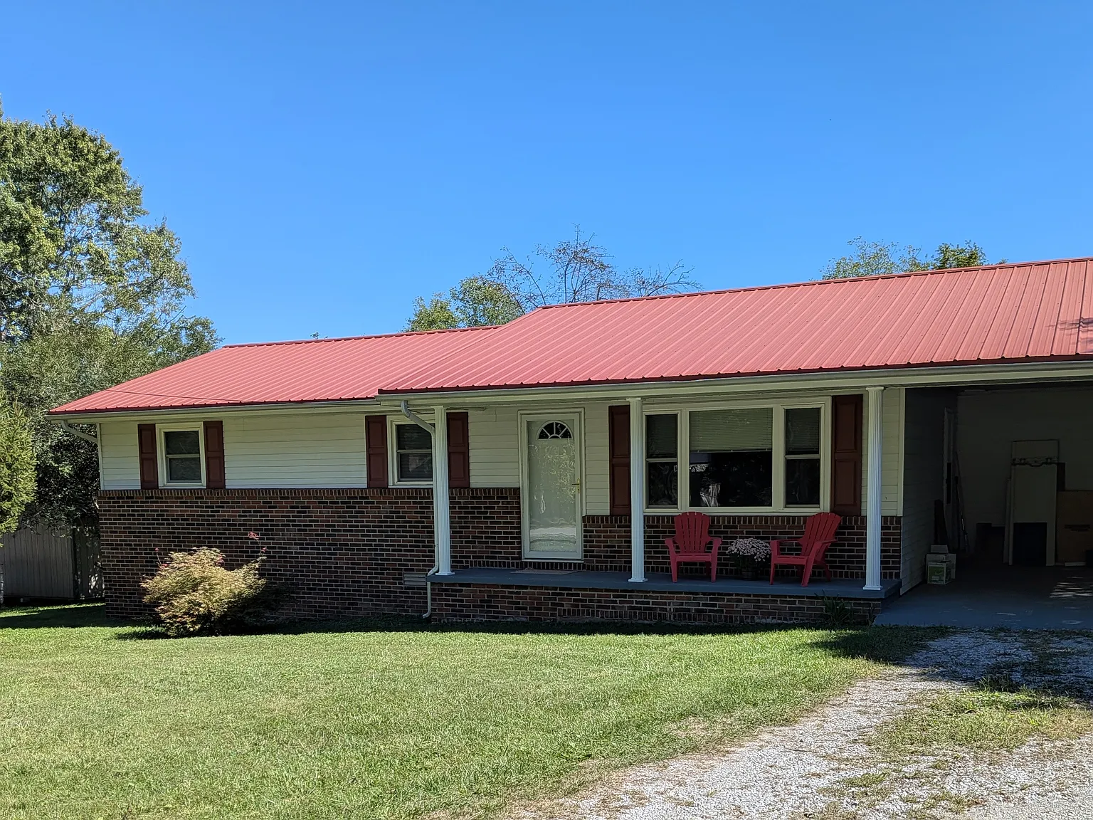 3 bed, 1296 sqft, $1,750 — Photo 1