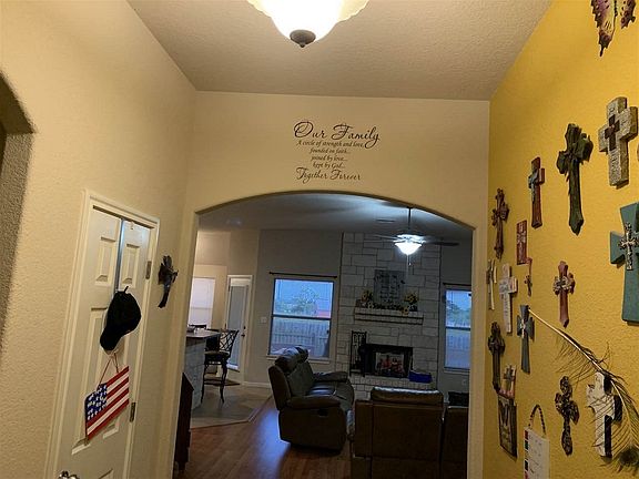 4th image of 119 Cailin Ct