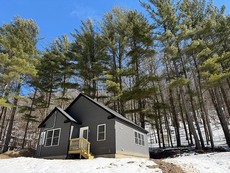 125A Tamarack Rd — Photo 12