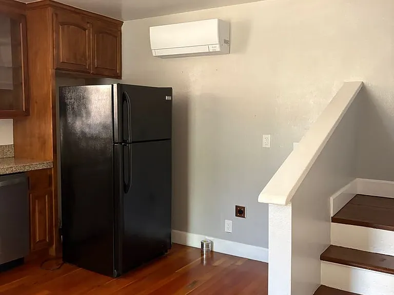 214 Walnut St — Photo 4