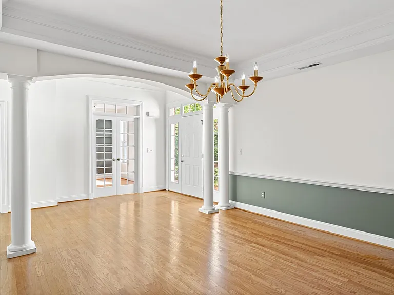 4990 Lake Tree Ln — Photo 6