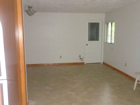 5th image of 3731 NW 16th Pl