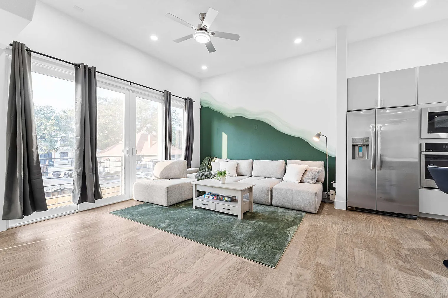 3 bed, 3.0 bath, 2497 sqft, $5,043 — Photo 1