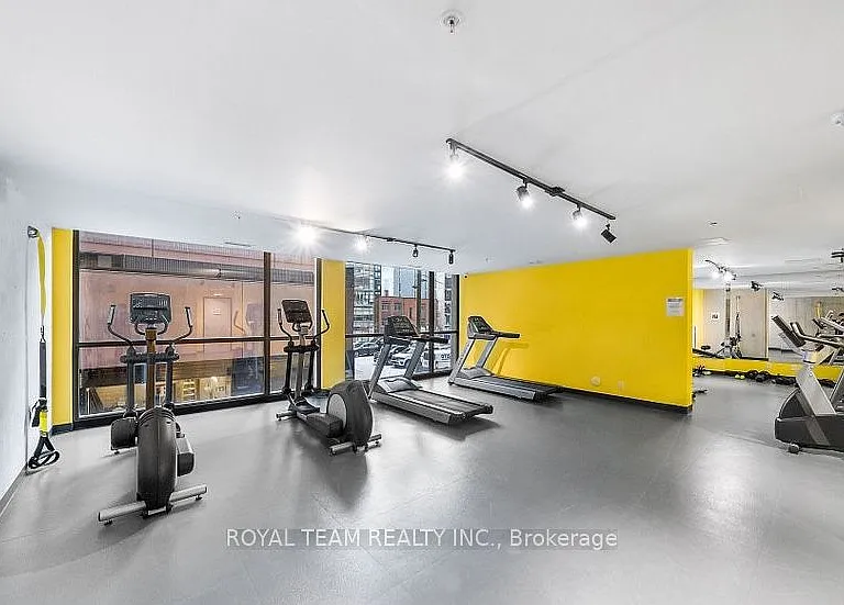39 Brant St #815 — Photo 25