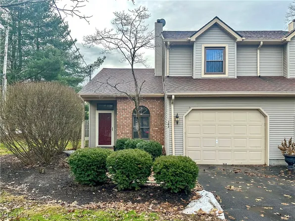 384 Fowler St, Cortland, OH 44410