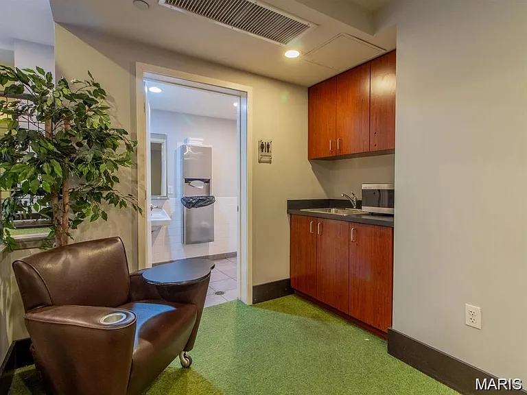 314 N Broadway Ave #1405 — Photo 34