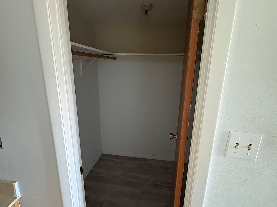 2nd image of 205 Palmetto Ave