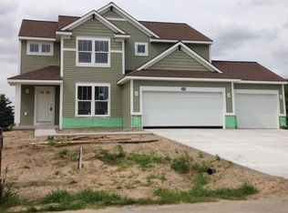 6228 Norfolk Dr, Norton Shores, MI 49444