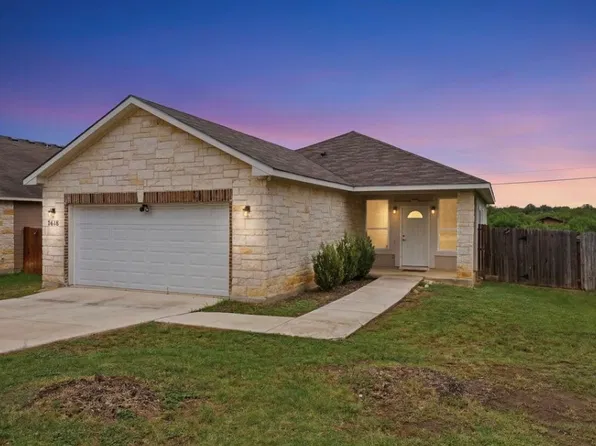 7618 Bit Cir, Elmendorf, TX 78112