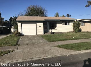 2017 E 12th St, The Dalles, OR 97058