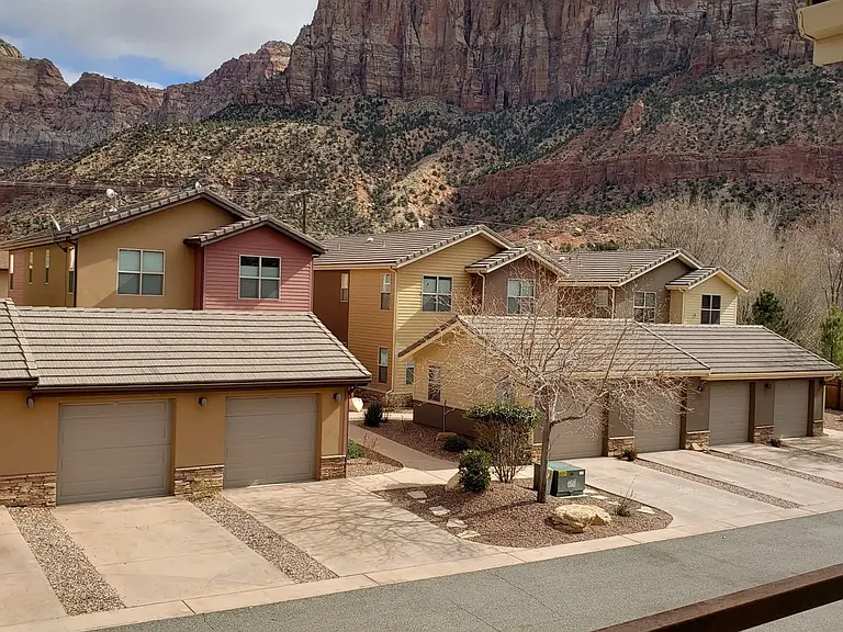 77 Juniper Ln #103 — Photo 3