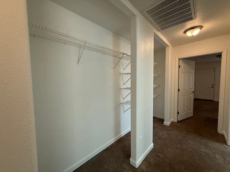 4316 Illinois Ave — Photo 18