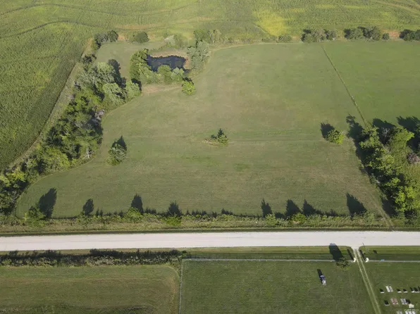 20633 Wheaton Rd, Onaga, KS 66521