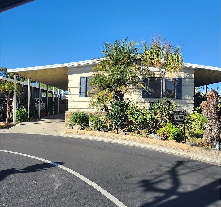 1st image of 12615 Lake Park Way #3