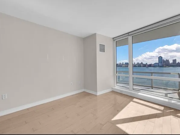 2 2nd Street image 3 of 24