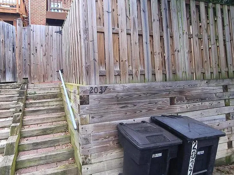 2037 S Glebe Rd — Photo 30