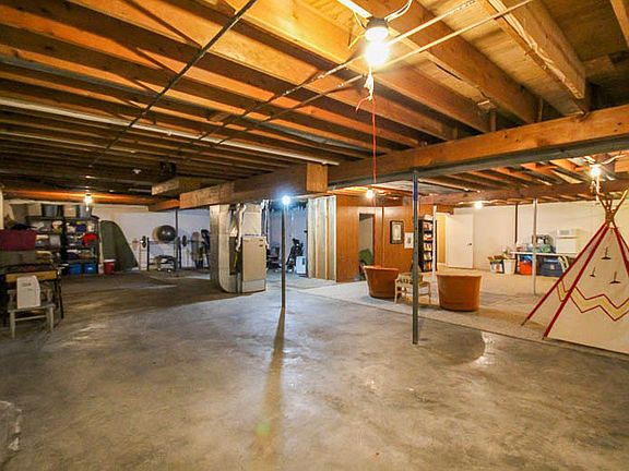 4th image of 2802 W Pine Knoll Ct